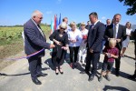 Čekali su 25 godina, više ne čekaju: Makadam je povijest, otvorena je asfaltirana cesta koja spaja Josipovo i Kapinci 25 josipovo kapinci 32