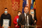 Župan Igor Andrović dobitnik je Zlatne plakete Općine Mikleuš, zahvalnice su dobili: Andrijana Miklić, Jadranka Grabar, Davor Kušanić, DVD Četekovac, Donja Stubica, Stožer civilne zaštite, Udruga branitelja INA Naftaplin 11 IMG 0421