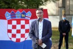 U Gornjem Miholjcu, u sklopu programa proslave 29. obljetnice osnutka 136. slatinske brigade, otkriveno je Spomen-obilježje poginulim hrvatskim braniteljima 21 gornji miholjac otkrivanje spomenika 22