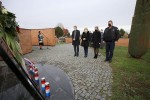 Povodom obilježavanja Dana sjećanja na žrtve Domovinskog rata i Dan sjećanja na žrtvu Vukovara i Škabrnje, na Gradskom groblju u Virovitici položeni su vijenci i zapaljene svijeće 6 IMG 3352
