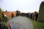 Povodom obilježavanja Dana sjećanja na žrtve Domovinskog rata i Dan sjećanja na žrtvu Vukovara i Škabrnje, na Gradskom groblju u Virovitici položeni su vijenci i zapaljene svijeće 16 IMG 3399