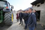 Tri generacije obitelji Kolačko, pod istim krovom žive isti san, a u njihovim Čačincima, obišli su ih i zastupnik u Euro parlamentu Karlo Ressler i virovitičko-podravski župan Igor Andrović 6 kolasko 8