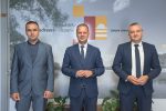 Župan Igor Andrović i njegovi zamjenici, preuzeli dužnost: Nastavljamo dalje sa započetim projektima, planiramo nove, pokazali smo da se politika i politički posao može voditi vjerodostojno i bez lažnih obećanja 4 PDC 1233
