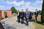 Fotogalerija: Polaganjem vijenaca i paljenjem svijeća na Gradskom groblju u Virovitici obilježen Dan državnosti Republike Hrvatske 4 PDC 3766