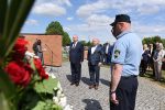 Fotogalerija: Polaganjem vijenaca i paljenjem svijeća na Gradskom groblju u Virovitici obilježen Dan državnosti Republike Hrvatske 12 PDC 38431