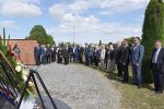 Fotogalerija: Polaganjem vijenaca i paljenjem svijeća na Gradskom groblju u Virovitici obilježen Dan državnosti Republike Hrvatske 15 PDC 3869