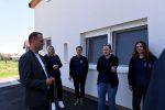 Župan Igor Andrović posjetio Kulturno-umjetničko društvo Mikleuš i tom prigodom uručio ugovore o financiranju predsjedniku Robertu Grabaru 10 PDC 4333