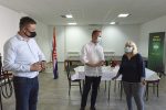 Župan Andrović uručio Udruzi umirovljenika Čačinci ugovor o potpori: Udruga broji 160 članova i jedna je od najaktivnijih u VPŽ 1 PDC 8767