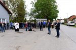 Vatrogasci u Dugom Selu Lukačkom, od Ministarstva poljoprivrede dobili kombi Opel Vivaro, te iz Tirola navalno vozilo Steyer 4x4, a mještanima ovog naselja obnovljen je mjesni dom 7 PDC 9425