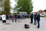 Vatrogasci u Dugom Selu Lukačkom, od Ministarstva poljoprivrede dobili kombi Opel Vivaro, te iz Tirola navalno vozilo Steyer 4x4, a mještanima ovog naselja obnovljen je mjesni dom 8 PDC 9429