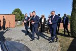Povodom Dana Virovitičko-podravske županije položeni vijenci i zapaljene svijeće kod Spomen obilježja poginulim braniteljima u Virovitici 3 PDC 1373