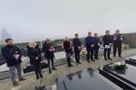 Blagdan Svih svetih: Cvjetni aranžmani i svijeće za poginule hrvatske branitelje 1 20211029 092512