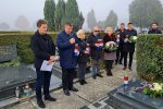 Blagdan Svih svetih: Cvjetni aranžmani i svijeće za poginule hrvatske branitelje 3 20211029 093346