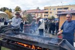 Orahovačka kestenijada: Ispečeno 700 kilograma kestena te podijeljeno preko 520 porcija deserta od kestena 4 Kestenijada 4