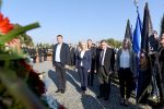 Povodom 30. obljetnice osnutka slavne 127. brigade HV-a, na Gradskom groblju u Virovitici odana počast poginulima na Domovinu 14 vijenvi 127 brigada 14