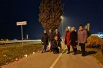 U sjećanje na Vukovar i Škabrnju: U Vukovarskoj ulici u Virovitici i kod spomenika dr. Franje Tuđmana zapaljeni su lampioni 11 20211117 170842