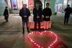 U sjećanje na Vukovar i Škabrnju: U Vukovarskoj ulici u Virovitici i kod spomenika dr. Franje Tuđmana zapaljeni su lampioni 27 20211117 173121
