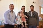 Gradonačelnik Saša Rister podijelio drugi dio poklon paketa za novorođene bebe u 2021. godini, naknade za novorođenu djecu u Orahovici su od 3.000 do 7.000 kuna 4 Grad bebe 2