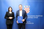Župan Igor Andrović i ministrica regionalnog razvoja Nataša Tramišak potpisali dva ugovora u vrijednosti od gotovo 4,7 milijuna kuna 3 IMG 6743