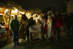 Advent u Palači: Na vijencu zasjala svijeća mira, posjetitelji u Virovitici uživali u druženju i glazbi 3 MG 3176