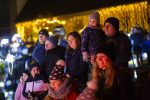 Advent u Palači: Na vijencu zasjala svijeća mira, posjetitelji u Virovitici uživali u druženju i glazbi 8 MG 3331