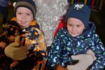 Leteći lampioni, veseli Djed božićnjak i Božićni sajam privukli mnoštvo Čačinčana na Advent u ”Rupi” 2 cacinci lampioni 2