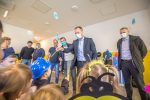 Uz pjesmu, krafne i pod maskama, klinci i klinceze iz Dječjeg vrtića Bambi u Sopju, zahvalili su županu Igoru Androviću na novom TV prijemniku 4 IMG 1085