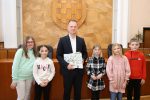 Fotogalerija: Učenici trećih razreda iz matične OŠ Vladimir Nazor Virovitica i područne škole iz Svetog Đurađa, posjetili Virovitičko-podravsku županiju 47 IMG 2660