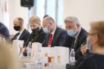 U Virovitici održana sjednica Izvršnog odbora Hrvatske zajednice županija: Od 5. rujna 2022. godine do 31. prosinca 2023. godine cijene proizvoda bit će izražene u dvojnoj valuti -u kunama i eurima 16 IMG 3345