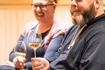 Vratili su se iz Zagreba gdje su imali stalne poslove i gdje su živjeli osam godina, te u Maloj Črešnjevici posadili ekološki nasad vinograda, upoznajte Ivonu i Miroslava Slavičeka koji su predstavili svoja vina Chresno 13 PDC 7658