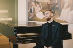 U Dvorcu Pejačević i Kuriji Janković u Kapela Dvoru, Stjepan Lach je snimio spot za pjesmu "Zauvijek" koja se nalazi na njegovu albumu prvijencu „Više od ljubavi“ 3 zauvijek tvoj 4