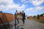 Fotogalerija: U povodu Dana grada na virovitičkom Gradskom groblju odana počast poginulim hrvatskim braniteljima 9 299025137 5460797183959647 8482994285256098969 n