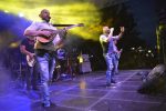 Vatra, miris pečenjaka i prepun pitomački trg na 15. Danu pečenjakov: Izvrsnu manifestaciju zaključio koncert grupe Vigor 56 DSC4426