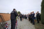 Povodom Dana Virovitičko-podravske županije položeni vijenci i zapaljene svijeće kod Spomen obilježja poginulim braniteljima u Virovitici 6 IMG 3062