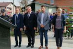 U Cabuni svečano otkriveno Spomen obilježje Damiru Babuku, poginulom policajcu i dragovoljcu Domovinskog rata 14 IMG 20221008 141858 Custom