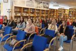 Mjesec hrvatske knjige u virovitičkoj knjižnici: Učenice IOŠ Virovitica održale predavanje “Kako jačati samopouzdanje uz pomoć književnih likova” 6 viber slika 2022 10 21 19 31 55 903