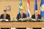 Sastanak premijera Andreja Plenkovića i ministara u Vladi RH s hrvatskim županima: Politička stabilnost i ravnomjerni regionalni razvoj, temelji su Vladine politike 10 IMGL2577