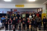 Dan očeva u Osnovnoj školi Ivana Gorana Kovačića Zdenci: Učenici i njihovi očevi uz druženje i filmove sudjelovali u humanitarnoj akciji za Afriku 4 Dan oceva u OS IGK Zdenci 4