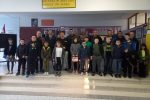 Dan očeva u Osnovnoj školi Ivana Gorana Kovačića Zdenci: Učenici i njihovi očevi uz druženje i filmove sudjelovali u humanitarnoj akciji za Afriku 5 Dan oceva u OS IGK Zdenci 5