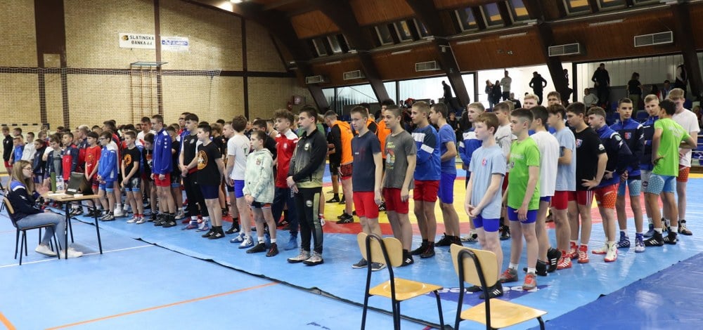 Slatinski hrvači Roko Ćurić i Toni Jagarinec prvaci Hrvatske, David Vilk srebrni u kategoriji do 62 kilograma 1 hrvanje1 1