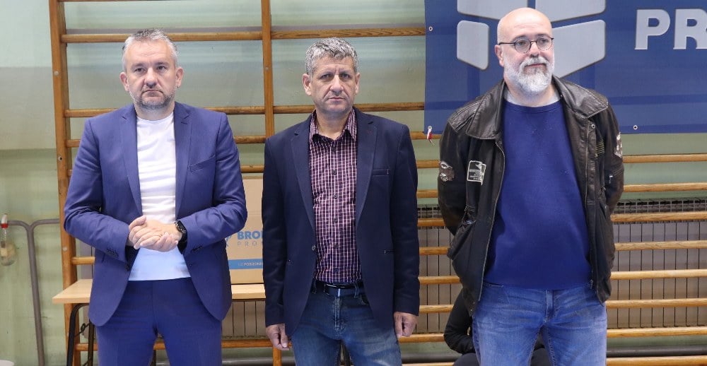Slatinski hrvači Roko Ćurić i Toni Jagarinec prvaci Hrvatske, David Vilk srebrni u kategoriji do 62 kilograma 2 hrvanje1 2