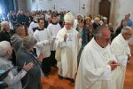 Fotogalerija: Hodočašće u Voćin na 20. godišnjicu kada je Papa Ivan Pavao II. okrunio lik Majke Božje 20 347612824 697289048872044 7742379536613405698 n