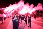 Fotogalerija: Uz baklje i vatromet, uz pjesmu, na šetnici ispred Gimnazije Petra Preradovića u Virovitici, dočekani su „brončani rukometaši zlatnoga sjaja“ s Prvenstva Hrvatske 2 IMGL2000