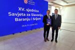 Na sjednici Savjeta za Slavoniju, Baranju i Srijem korisnicima s područja Virovitičko-podravske županije uručeno je 18 ugovora, doznajte što će se graditi i koji projekti provoditi 9 356202654 671793928310398 1122380704874897570 n