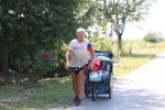 Upoznajte čudesnog Slovenca Leopolda koji si je za 80. rođendan poželio „prošetati do 2.500 kilometara dalekog Crnog mora“, u subotu je prolazio kroz našu županiju 1 IMGL5308