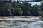 Drava odsjekla Križnicu od kopna: Do pješačkog mosta može se samo čamcem i traktorom, a vrhunac vodenog vala očekuje se s utorka na srijedu 9 20230808 090723