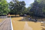 Drava odsjekla Križnicu od kopna: Do pješačkog mosta može se samo čamcem i traktorom, a vrhunac vodenog vala očekuje se s utorka na srijedu 16 20230808 094809