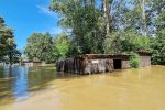 Drava odsjekla Križnicu od kopna: Do pješačkog mosta može se samo čamcem i traktorom, a vrhunac vodenog vala očekuje se s utorka na srijedu 22 20230808 095212