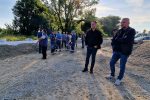 Izgrađeni zečji nasipi u Novom Gracu za sada uspješno brane mjesto od nabujale Drave: Sve službe su na terenu, čeka se rast vodostaja 18 20230809 075350