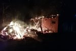 Nakon što su završili s punjenjem vreća s pijeskom i postavljanja zečjih nasipa, vatrogasce DVD-a Gradina dočekala je vijest o požaru, pa su spašavali imovinu ljudi u Vladimirovcu... 1 viber slika 2023 08 08 12 50 52 487